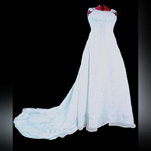 Wedding dress David's bridal